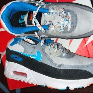 Size 13C boys Nike air max • worn a handful of times asking for $35.